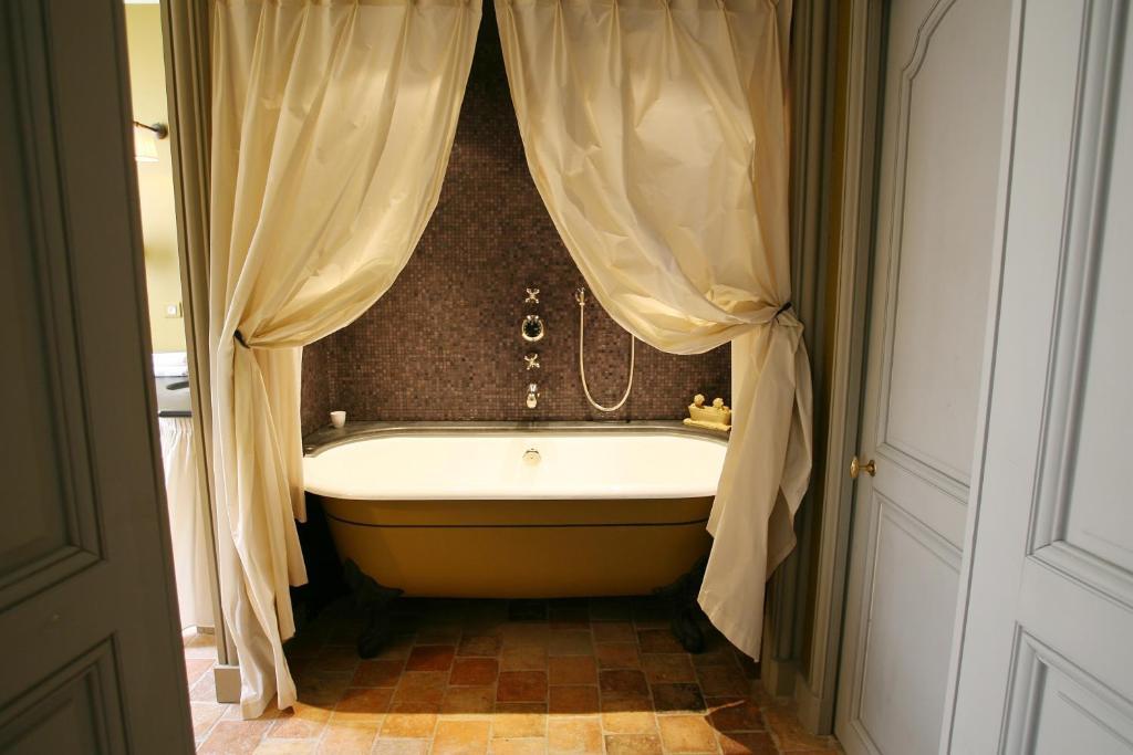 Relais Et Chateaux Michel Trama Puymirol Pokoj fotografie
